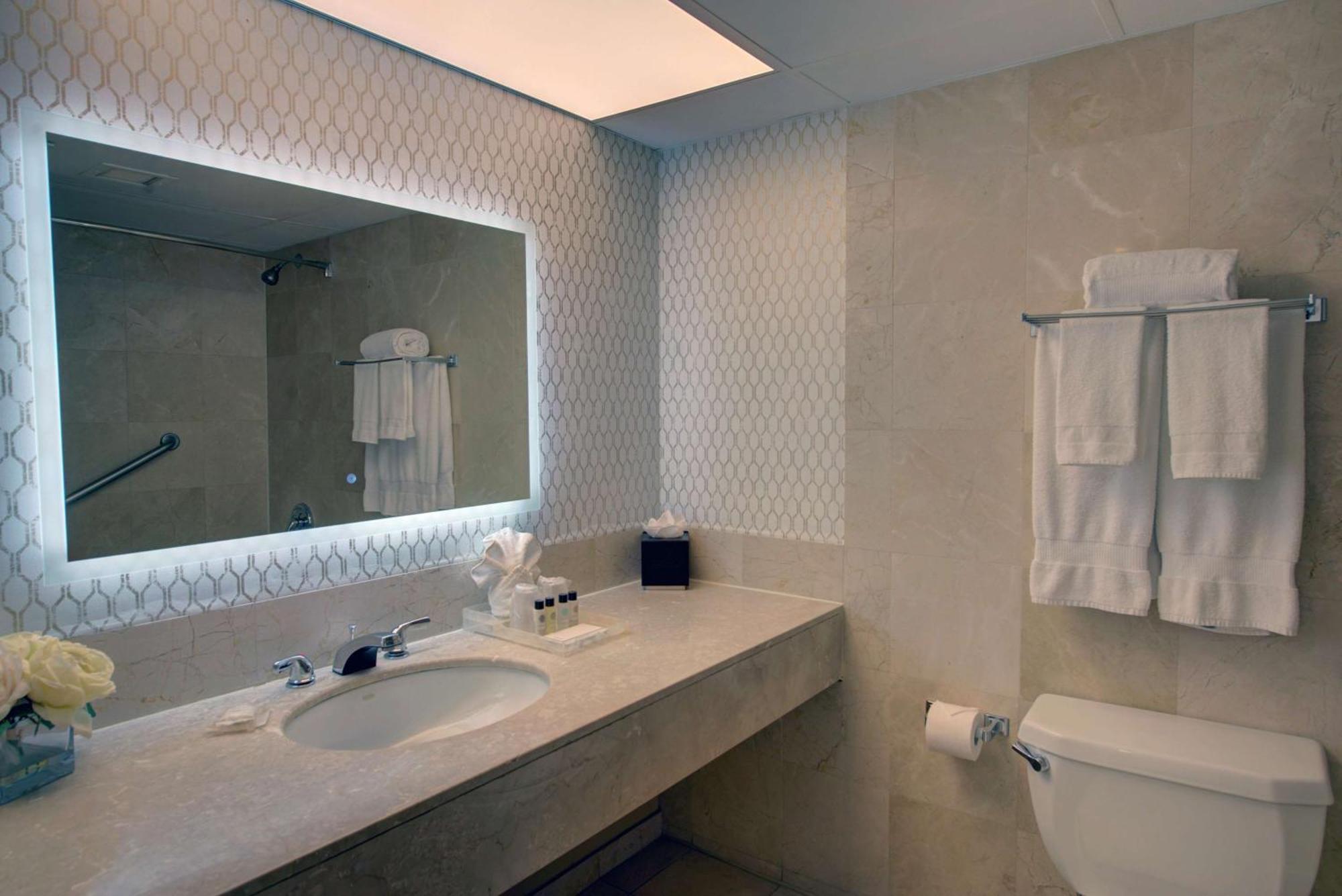 Hotel The Roslyn, Tapestry Collection By Hilton Exterior foto