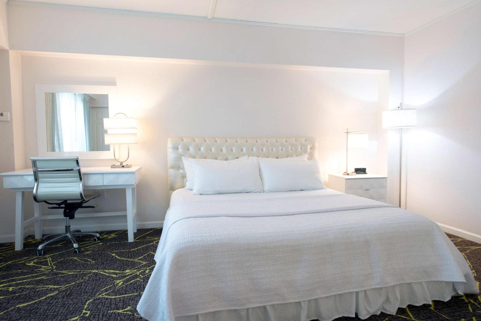 Hotel The Roslyn, Tapestry Collection By Hilton Exterior foto